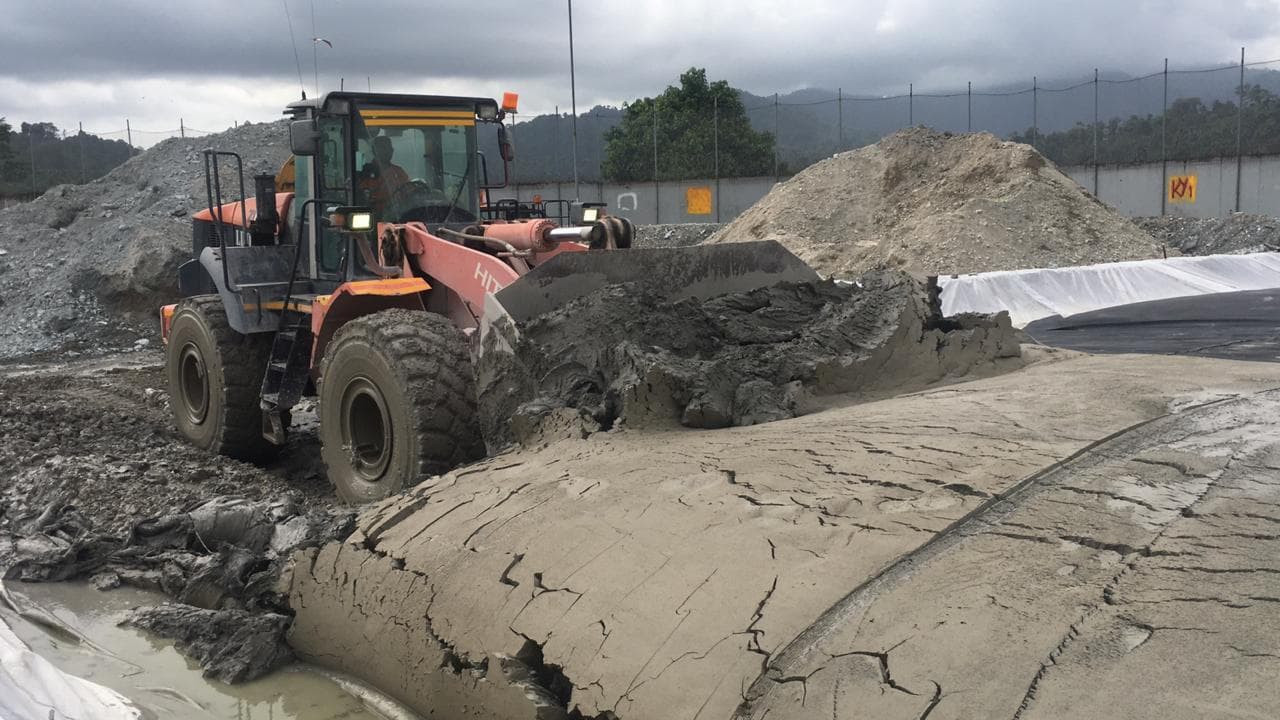 Remote gold mine Indonesia dewatering GEOTUBE